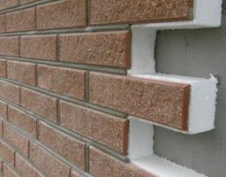 Проводити утеплення житлових будинків тепер можна без дозволів