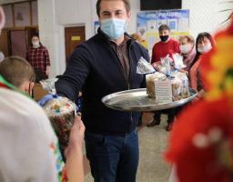 «Бути добру»: Сергій Гайдай привітав дітлахів з прийдешнім Великоднем