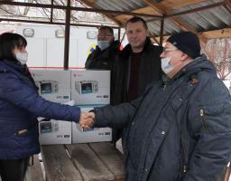 Карети екстреної допомоги Луганщини оснастили мобільними апаратами ШВЛ