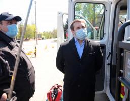 Сергій Гайдай передав рятувальникам Луганщини спецавтомобіль