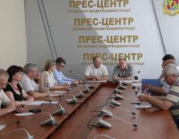 Громадськістю розглянуті підсумки виконання програми економсоцрозвитку та проект Концепції розвитку туризму в області