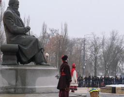 З нагоди Дня Соборності Президент України поклав квіти до пам’ятника Михайлу Грушевському