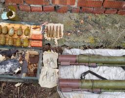 Два протитанкові гранатомети вилучили співробітники СБУ із чергового схрону на Луганщині