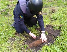 Піротехніками в Луганській області виявлено та вилучено 43 артилерійських снаряда