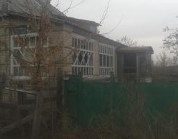 На Луганщині в результаті ворожого обстрілу пошкоджено два житлових будинка