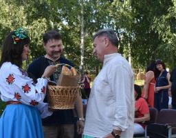 Український формат Новоохтирка