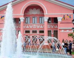 У вересні обласний театр гастролюватиме Луганщиною