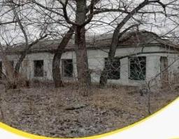 Мала приватизація: пропонується нежитлова будівля червоного кутка на Луганщині площею 251,4 м²