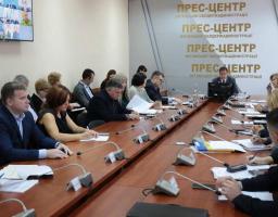 Віталій Комарницький доручив посилити роботу в напрямі погашення заборгованості по внесках до пенсійного фонду 