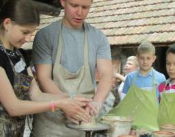 Юні луганчани з особливими потребами долучились до програми «Світ традиційних свят»