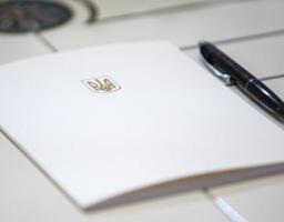 Президент нагородив військових, які загинули або отримали поранення на Донбасі