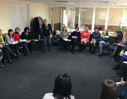 На тренінгу розглянуті проблеми інтегрування принципу рівних прав та можливостей жінок і чоловіків