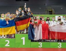 Спортсменки з Луганщини вибороли нагороди юніорської першості Європи з настільного тенісу