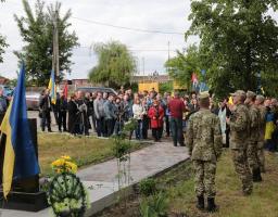 У Рубіжному вшанували пам'ять воїнів АТО, які загинули у травні 2014 року