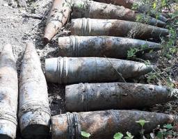 На Луганщині СБУ виявила схрон з артснарядами