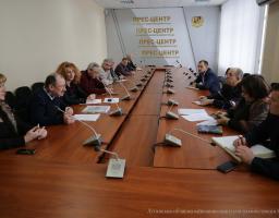 За «круглим столом» відбулося обговорення проекту обласного бюджету на 2017 рік 