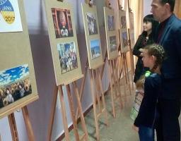 У Старобільському районі проведено мобільну тематичну фотовиставку в рамках Року Японії в Україні