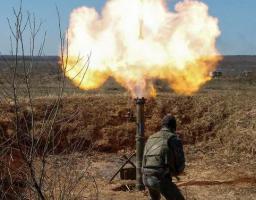 Новини АТО: по українським захисникам б’ють із забороненої зброї