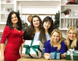 «Особливі матусі» з Луганщини випробували на собі силу фототерапії