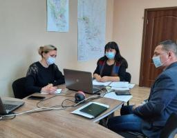 Нагадаємо: у зв'язку зі збільшенням бажаючих отримати щеплення, центри масової вакцинації на Луганщині працюють до 18 години