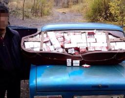 «Фантомівці» Луганщини зупинили автівку з сигаретами виробництва так званої «ЛНР»