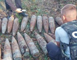СБУ виявила схрони бойовиків поблизу лінії розмежування: вилучено снарядів на понад 300 кг тротилу