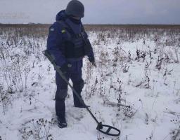 Піротехніками в області виявлено та вилучено 93 вибухонебезпечних предмета