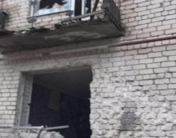 Сергій Гайдай: учора російська артилерія обстрілювала Луганщину майже безперервно, ворог застосував Гради; зараз відновлюємо пошкоджену інфраструктуру