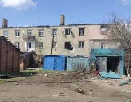 На знищенні інфраструктури в Кремінній росіяни не зупинилися – зруйновані ще шість будинків, по області – 12 , – Сергій Гайдай