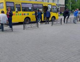 Сергій Гайдай: зранку вони були свідками вуличних боїв, а зараз прямують до областей, де безпечно, - врятовано 27 попаснян