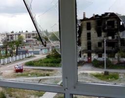 Сергій Гайдай: більше 50 будинків зруйнували росіяни у населених пунктах Гірської та Попаснянської громад, у Лисичанську влучили в будівлю заводу