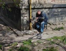 Сергій Гайдай: у чотирьох населених пунктах частково відновили електропостачання, у двох – подачу газу, розвезли людям 35 тонн води