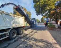 Розпочато ремонт автошляху від Старобільська до Новоайдара