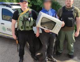 Майже щодня затримуємо мародерів, деякі кажуть – не знали, що їм загрожує до восьми років ув’язнення, інших ці знання не зупиняли, – Сергій Гайдай