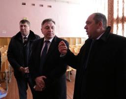 Юрій Гарбуз доручив сприяти залученню коштів у сферу освіти