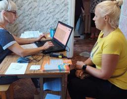 Понад 2 000 переселенців із Попасної отримали гуманітарну допомогу поштою