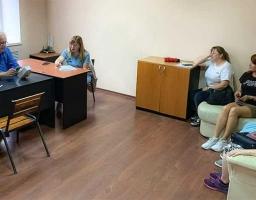 Гуманітарні хаби для переселенців із Кремінної працюють в Дніпрі, Рівному та Києві