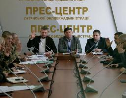 Громадськість зустрілася із силовиками області з метою обговорення ситуації з КПВВ, ЛЕО та блокуванням руху залізничного транспорту