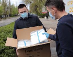 Лікарні Луганщини отримали чергову допомогу для протидії COVID-19: Укрпошта доставила вантаж безкоштовно