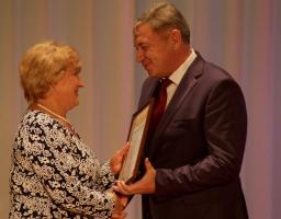 «Наші освітяни – це серце Луганщини», – Юрій Гарбуз привітав вчителів області з професійним святом