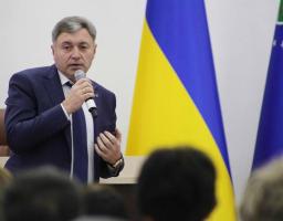 Юрій Гарбуз привітав працівників облдержадміністрації зі святами