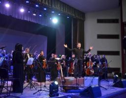 Академічний симфонічний оркестр подарував святковий концерт до Міжнародного жіночого дня