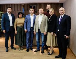 У Черкасах відкриють гуманітарний штаб для переселенців із Луганщини, шукають приміщення для облаштування житла