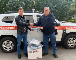  Луганські медики отримали протихімічні спецкостюми