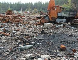 Окупаційна влада звітує про виплату компенсації за зруйноване житло 60 сім’ям, водночас з міст позникали підрядники, які взяли передплату за відбудову – багатоповерхівки затоплюються дощами