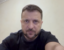 США оголосили новий пакет підтримки для України, що містить потужні системи NASAMS, які суттєво посилять нашу ППО – звернення Президента Володимира Зеленського