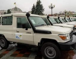 Луганський центр медицини катастроф отримав новий позашляховик