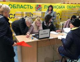 Понад 540 переселенців минулого тижня отримали допомогу у гумштабі Сєвєродонецька у Дніпрі