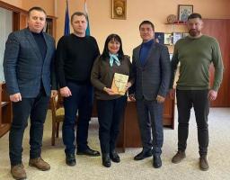 На Рівненщині Луганський обласний онкологічний диспансер розширює площі, із обладнанням допоміг Червоний Хрест