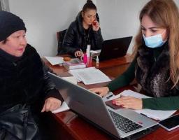 У наших гуманітарних штабах Харкова, Черкас та Новомосковська на цьому тижні допомогли майже 2000 переселенців з Луганщини